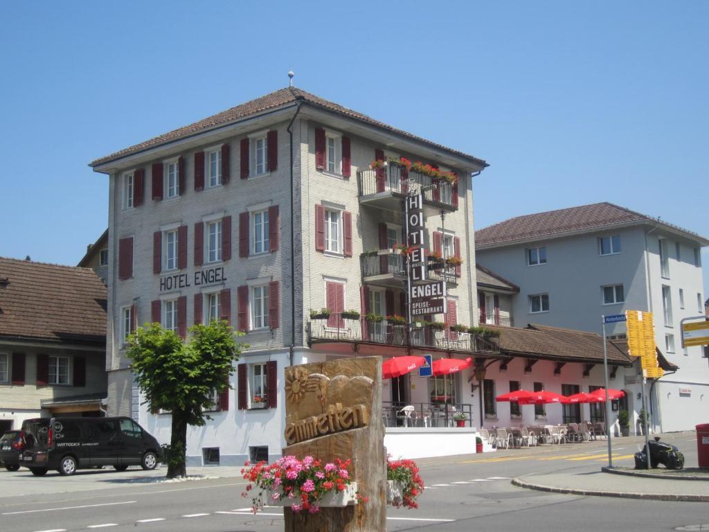 Hotel Engel Эмметтен Экстерьер фото